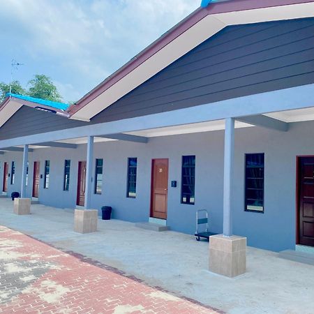 Sasuka Chalet Pantai Pandak 쿠알라트렝가누 외부 사진