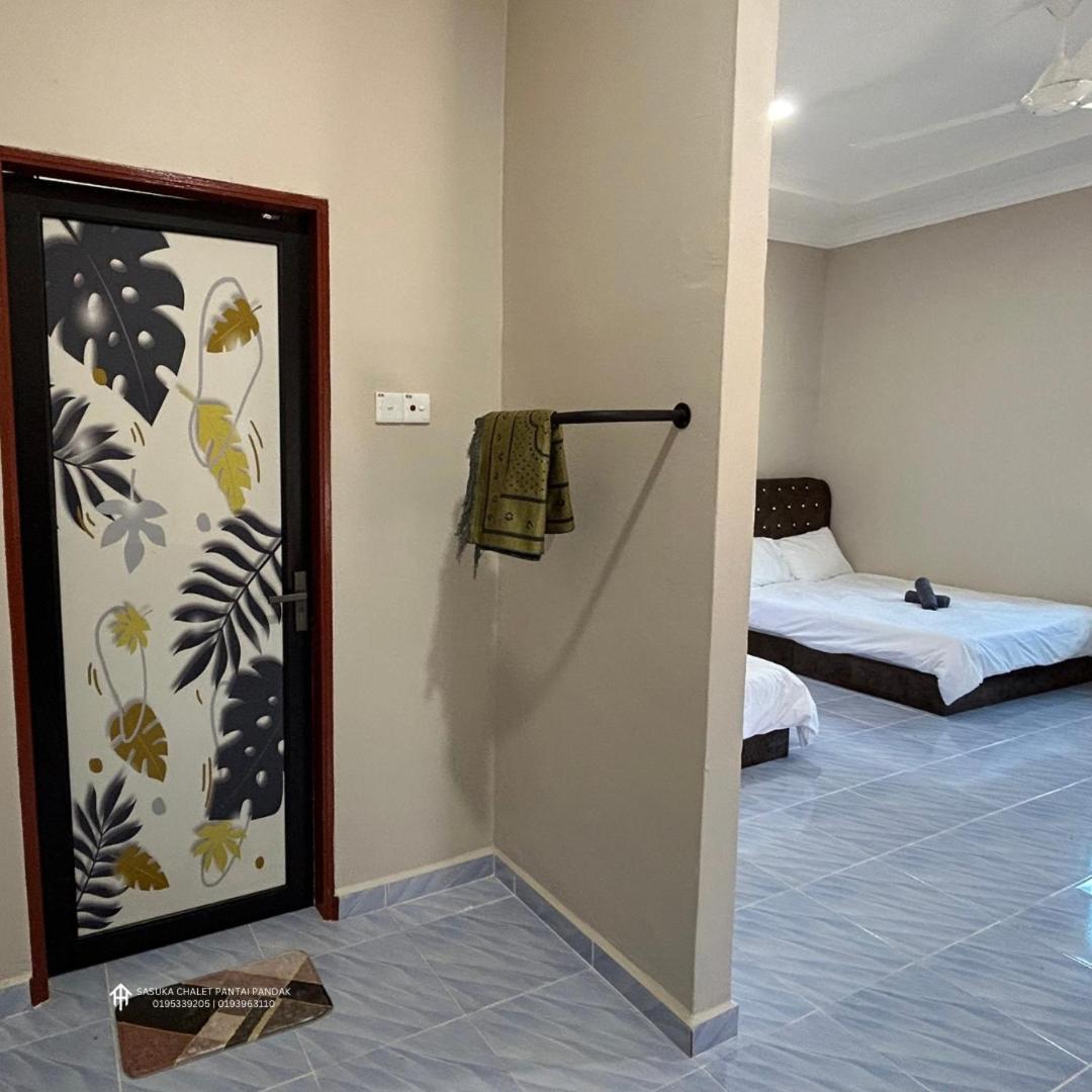 Sasuka Chalet Pantai Pandak 쿠알라트렝가누 외부 사진