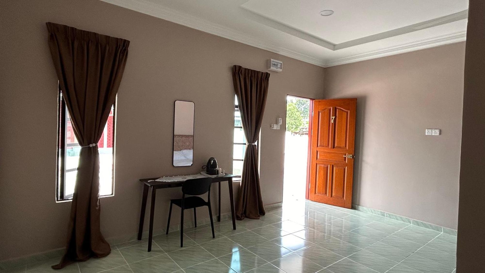 Sasuka Chalet Pantai Pandak 쿠알라트렝가누 외부 사진